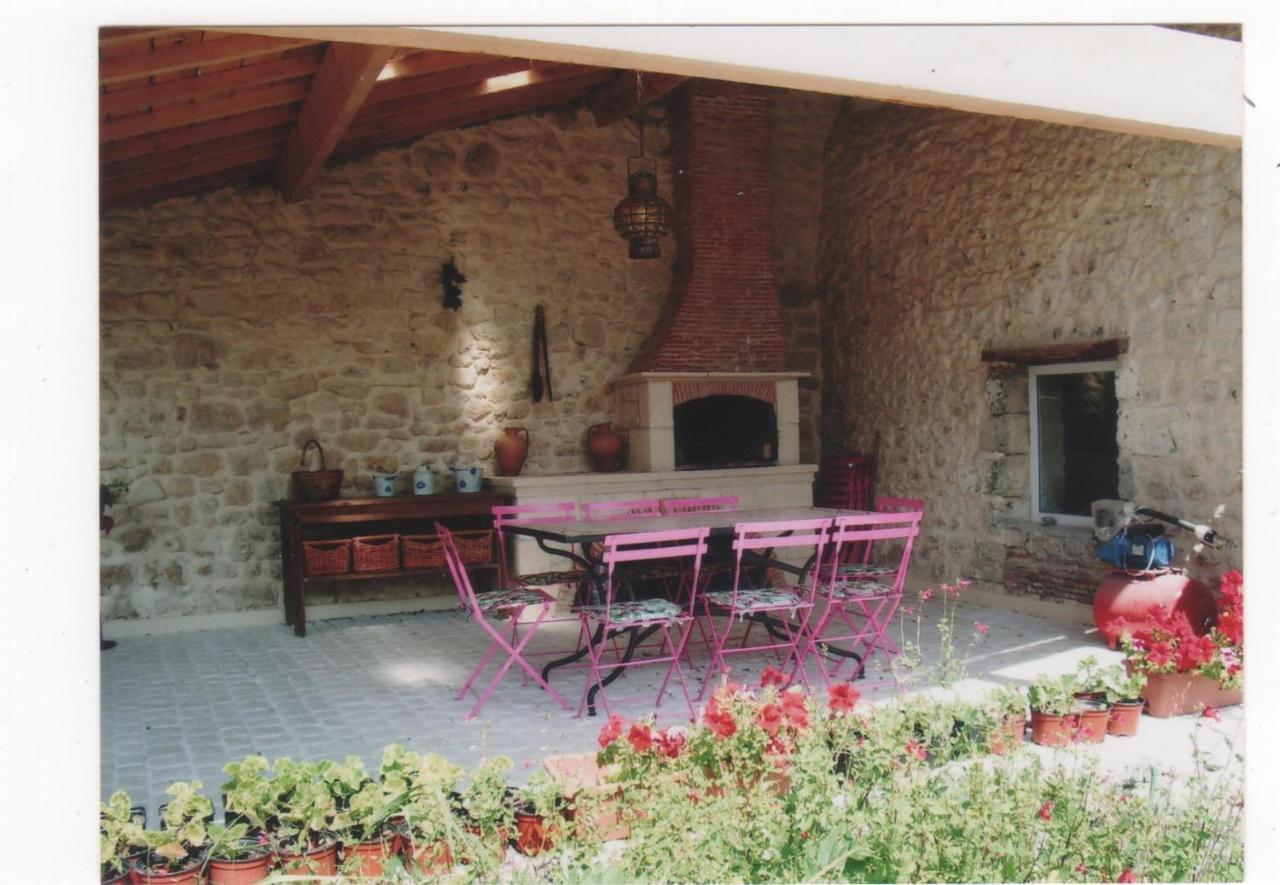 Clos Des Hirondelles Jau-Dignac-et-Loirac Kültér fotó